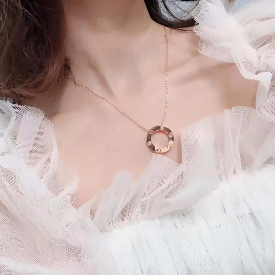 Women Necklace Titanium Steel No Fading Circle Pendant Necklace Inlaid Cubic Zirconia Dainty Minimalist Jewelry for Women