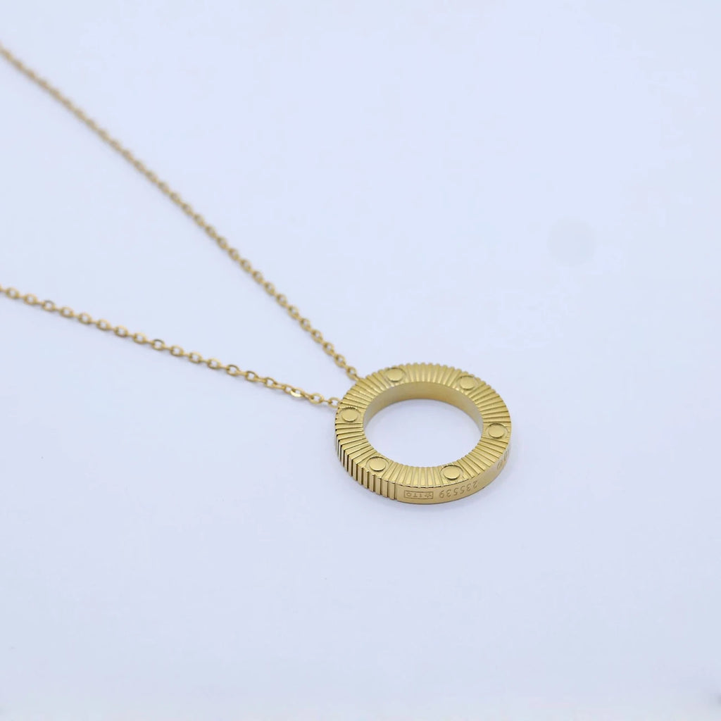 Women Necklace Titanium Steel No Fading Circle Pendant Necklace Inlaid Cubic Zirconia Dainty Minimalist Jewelry for Women